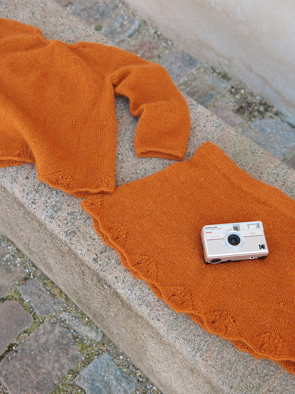 Augustine Sweater&Skirt von Sandnes