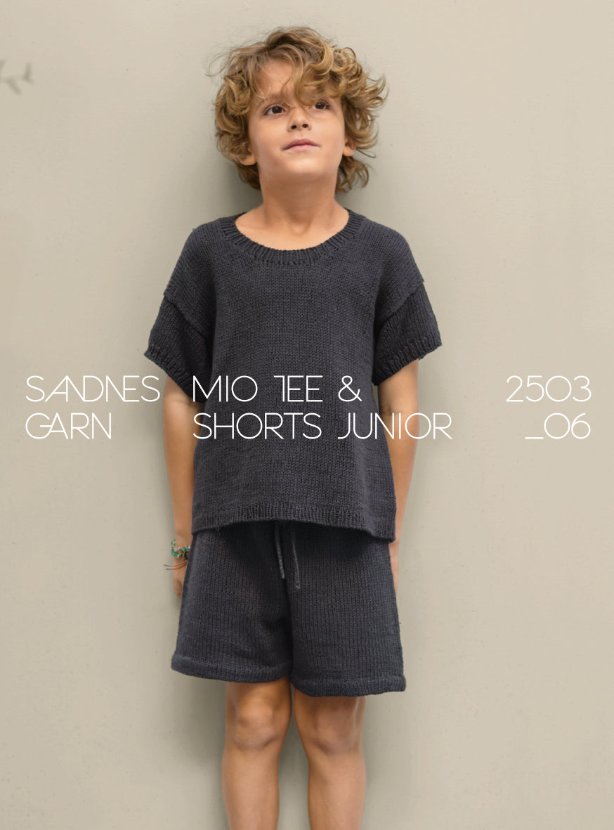 Mio Tee & Short Junior 2503_06 Sandnes Garn