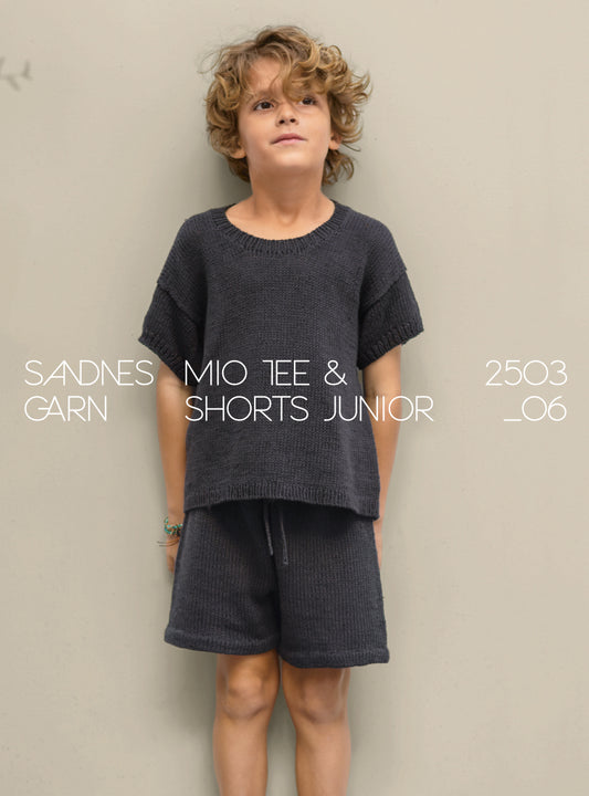 Mio Tee & Short Junior 2503_06 Sandnes Garn
