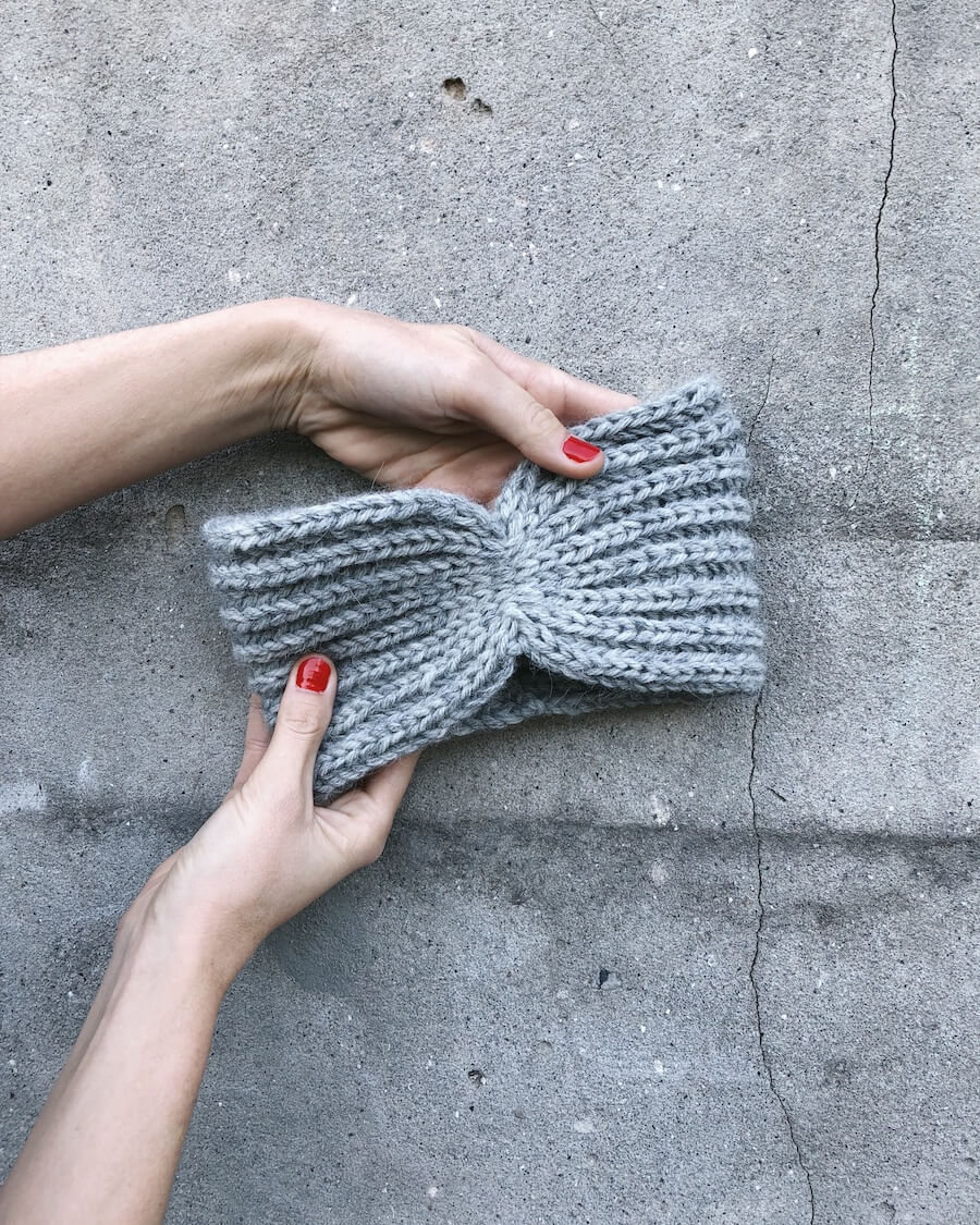 Anleitung Stirnband Ingeborg von Petiteknit