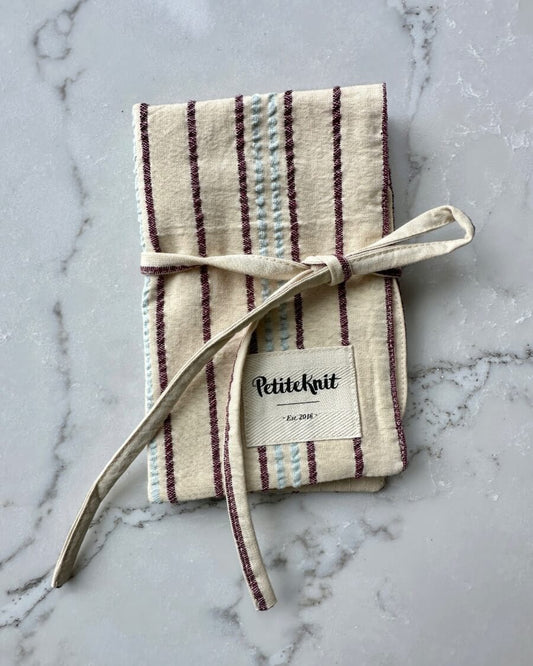 KNITTER'S NEEDLE CASE - TO GO - SEERSUCKER TWIN STRIPE