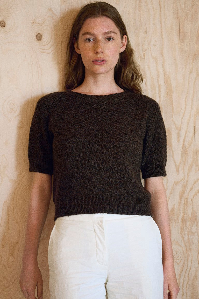 Pearl Tee , Isager