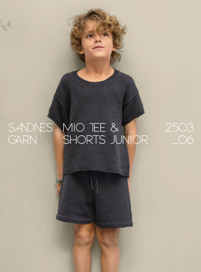 Mio Tee & Short Junior 2503_06 Sandnes Garn