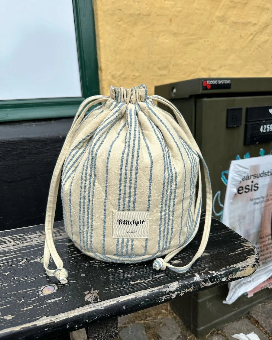 KNITTER'S PROJECT BAG - STRIPED SEERSUCKER