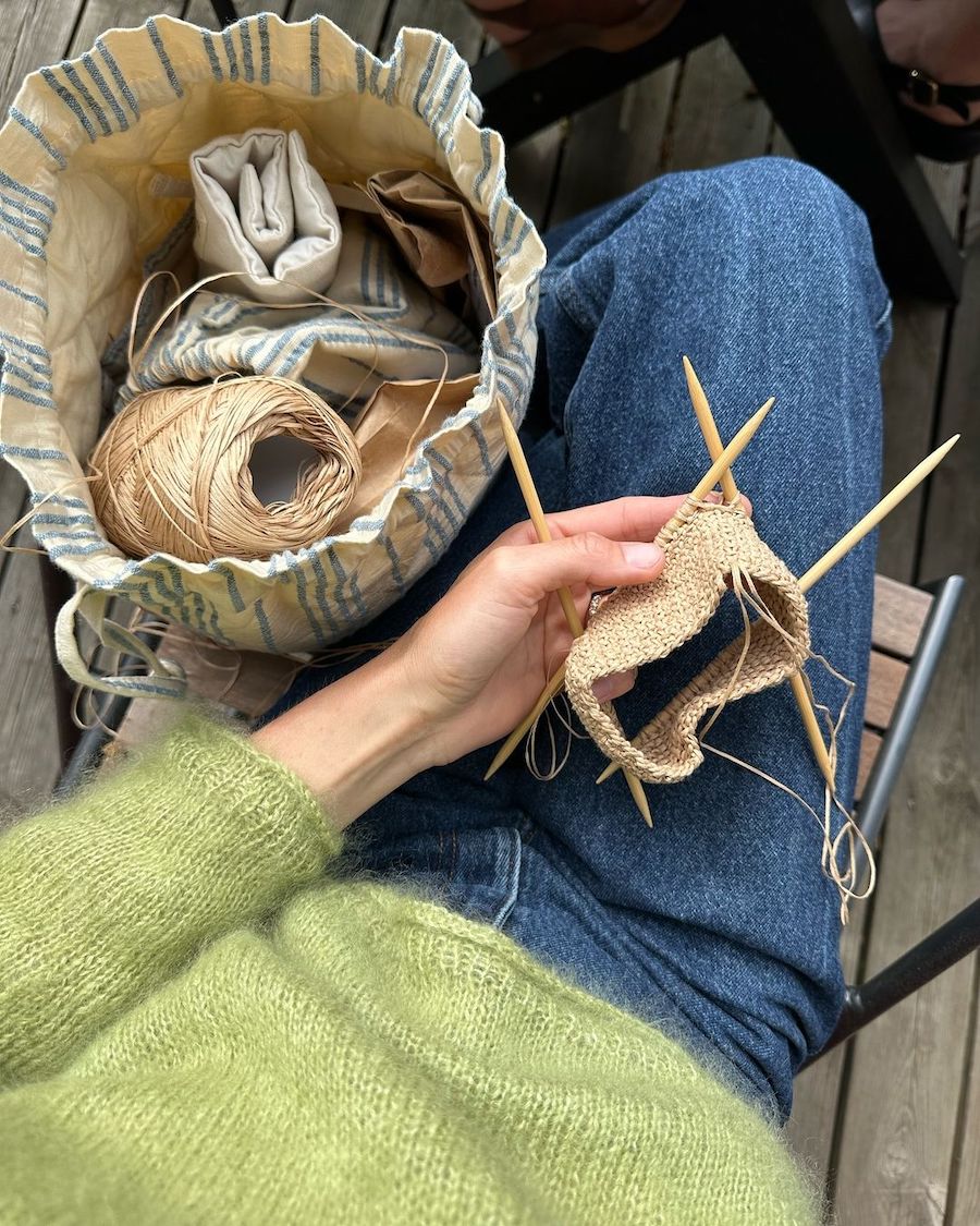 KNITTER'S PROJECT BAG - STRIPED SEERSUCKER